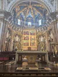 Els Secrets de la Catedral: From Gothic Grace to the Holy Grail