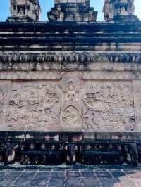Wat Phra Phutthabat Tak Pha, Doi Tao — Reverent Hillside Sanctuary in Chiang Mai Province