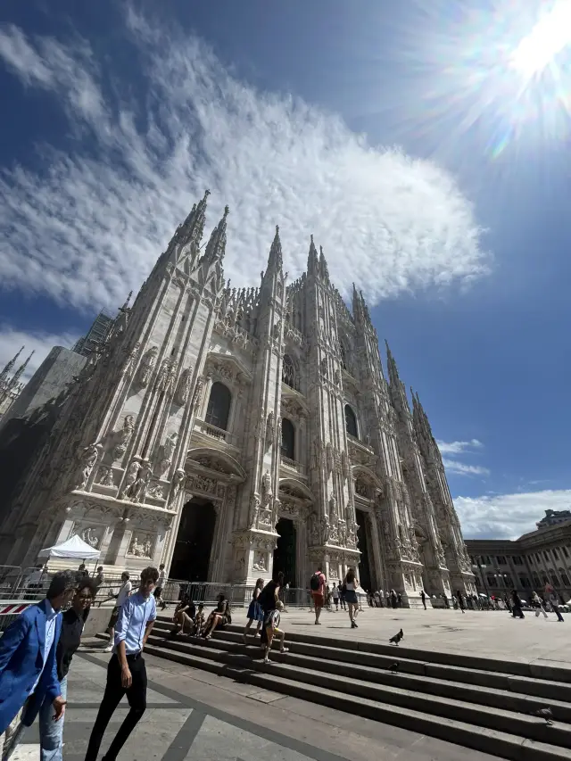 Milan’s Crown Jewel: My Unforgettable Duomo Adventure