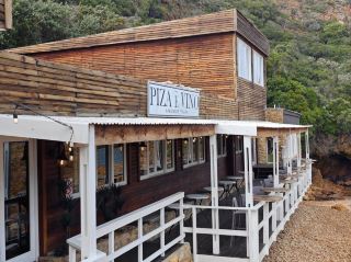 Piza-E-Vino at Knysna Heads 