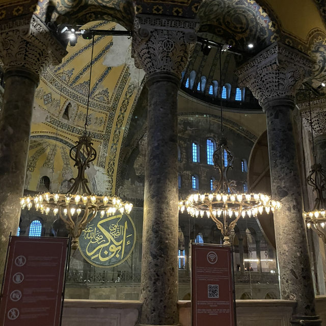 Istanbul on a Budget: Streets, Bazaars & Bosphorus Views