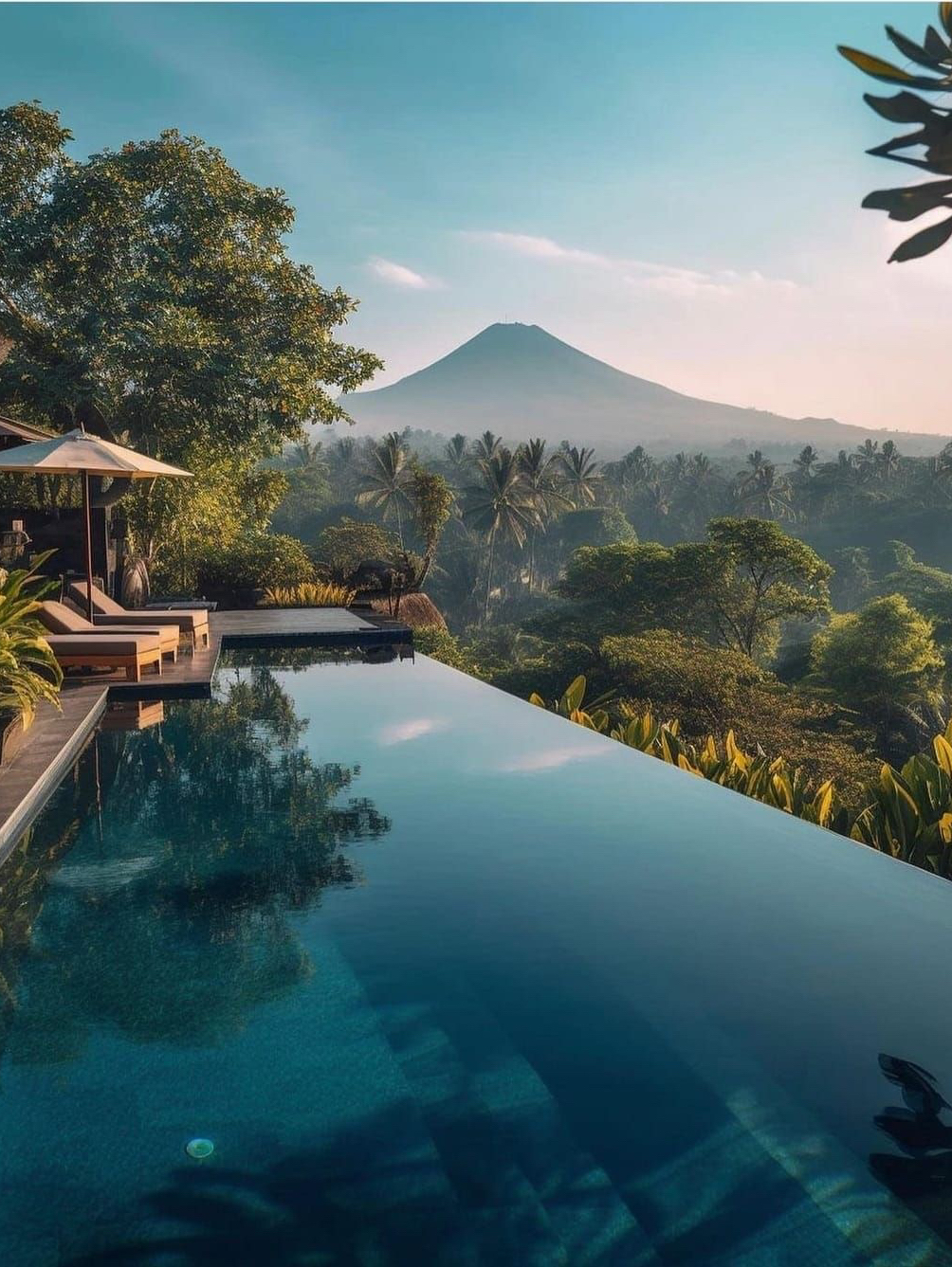 Jika Anda mendambakan rencana liburan akhir pekan yang terasa jauh dari rutinitas biasa, Bali memanggil Anda. Surga tropis ini adalah tempat bagi mereka yang ingin bersantai, menjelajah, dan terhubung kembali dengan alam — semuanya dalam satu perjalanan yang tak terlupakan.

Mulailah pelarian Anda di Teluk Jimbaran, di mana pasir keemasan bertemu dengan ombak yang tenang dan hidangan laut segar dipanggang langsung di pantai. Bagi pecinta alam, pergilah ke Bali Utara untuk menemukan permata tersembunyi seperti Air Terjun Sekumpul, Air Terjun Gitgit, dan Pura Ulun Danu Beratan yang tenang, mengapung dengan anggun di atas danau pegunungan.

Bagi pencari petualangan, selami terumbu karang di Amed, snorkeling bersama ikan pari manta di Nusa Lembongan, atau sewa skuter untuk menjelajahi jalan-jalan hutan yang berliku yang dihiasi dengan desa-desa lokal. Jangan lupa mampir ke Pura Tirta Empul, di mana penduduk setempat melakukan ritual penyucian air suci — pengalaman khas Bali yang menyentuh jiwa.

Saatnya bersantai, nikmati pijat matahari terbenam di pantai atau makan malam dengan lilin yang menghadap ke Lembah Sawah. Dengan resor mewah, vila bohemian, dan kafe tepi laut di setiap sudut, Bali adalah liburan akhir pekan yang sempurna yang menyeimbangkan ketenangan dan petualangan.

Apakah Anda menghabiskan hari-hari Anda mengejar air terjun, bersantai di pasir, atau menjelajahi pura kuno, satu hal yang pasti — akhir pekan di Bali akan membuat Anda segar kembali, terinspirasi, dan siap merencanakan kunjungan berikutnya. 🌺✨