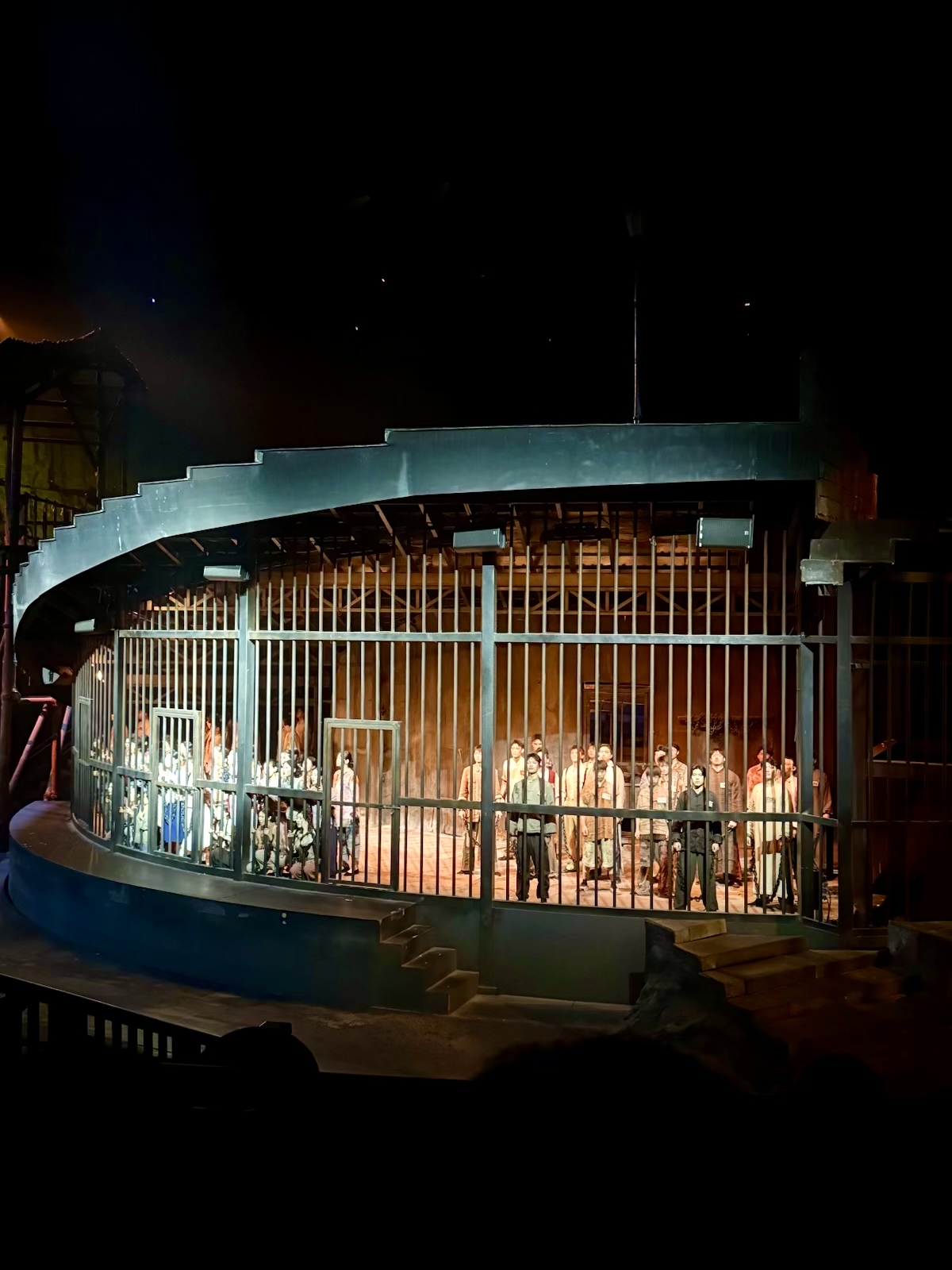 360° of Emotion: How Chongqing's 1949 Theater Makes You Forget You're in the Audience