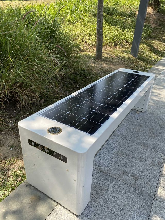 深圳深度遊 四海公園 可以放歌嘅凳