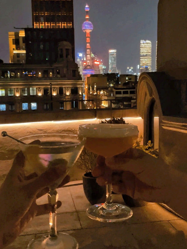 This Hotel Has an Iconic Rooftop Bar ✨