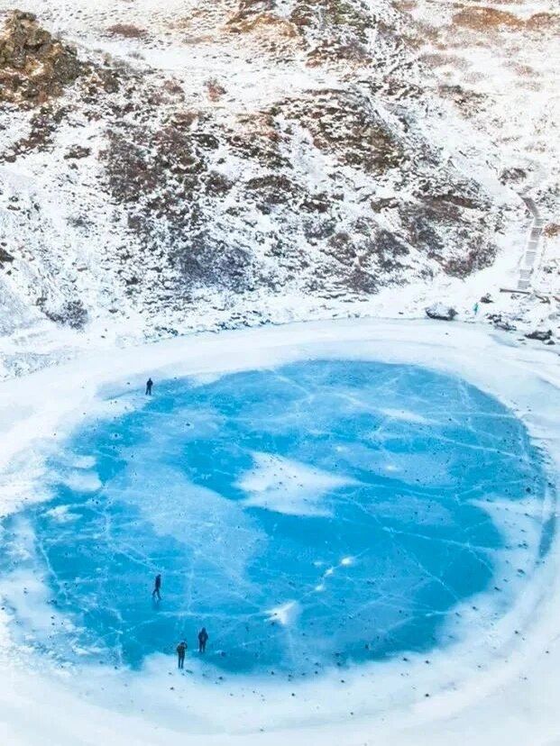 冰島的冬天太美了，有種冰雪奇緣的感覺