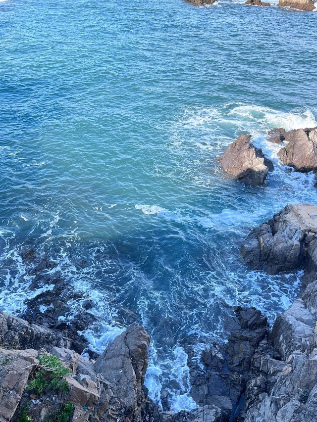 在青島｜我們去看海吧去看不被定義的海去看晴空灼熱的海