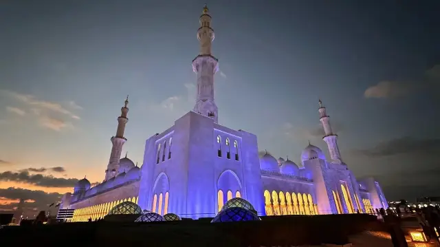 Sheikh Zayed Mosque