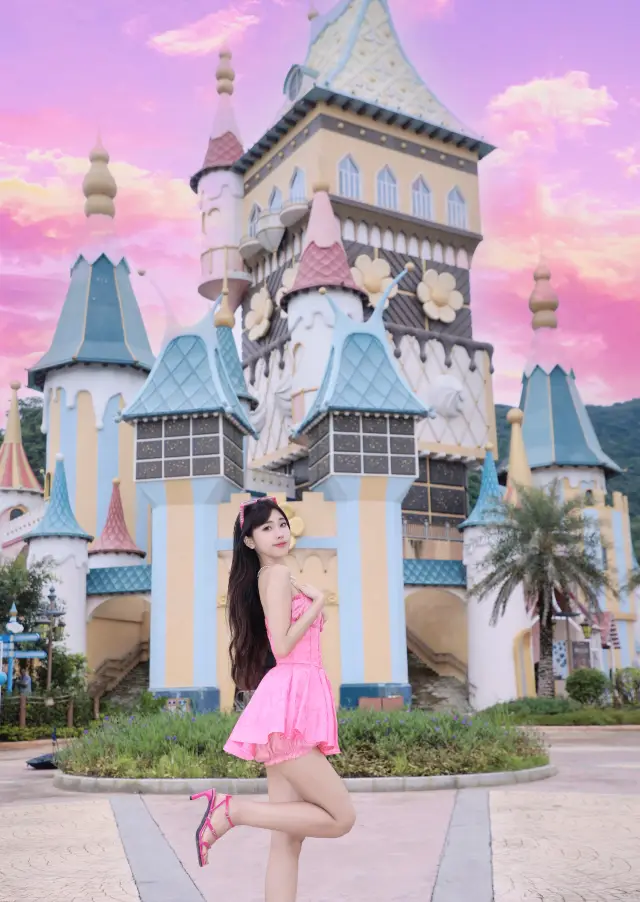 Guangzhou has its own Disney now, this Chocolate Kingdom is absolutely amazing!