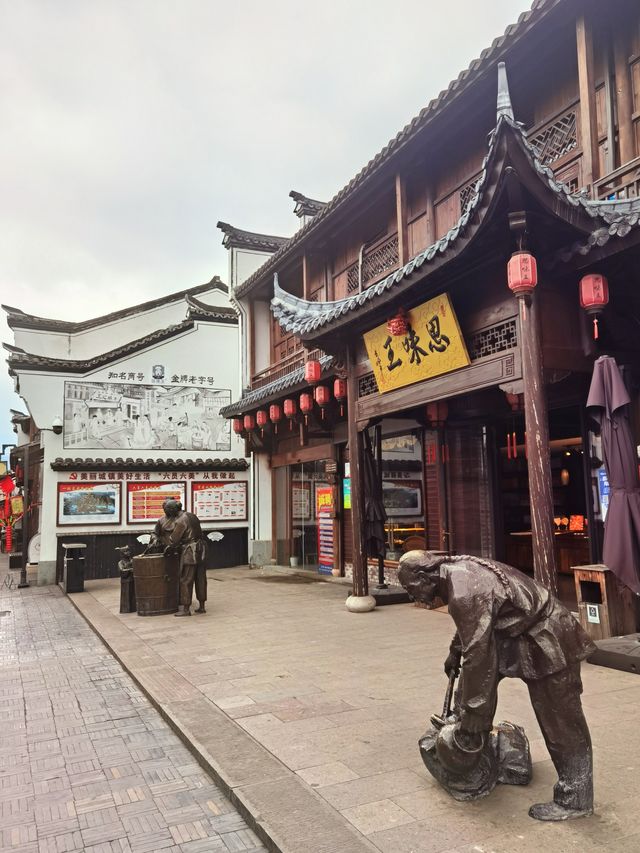 嚴州古城：杭州周邊藏著一座歷史悠久的古城，好吃也好玩！