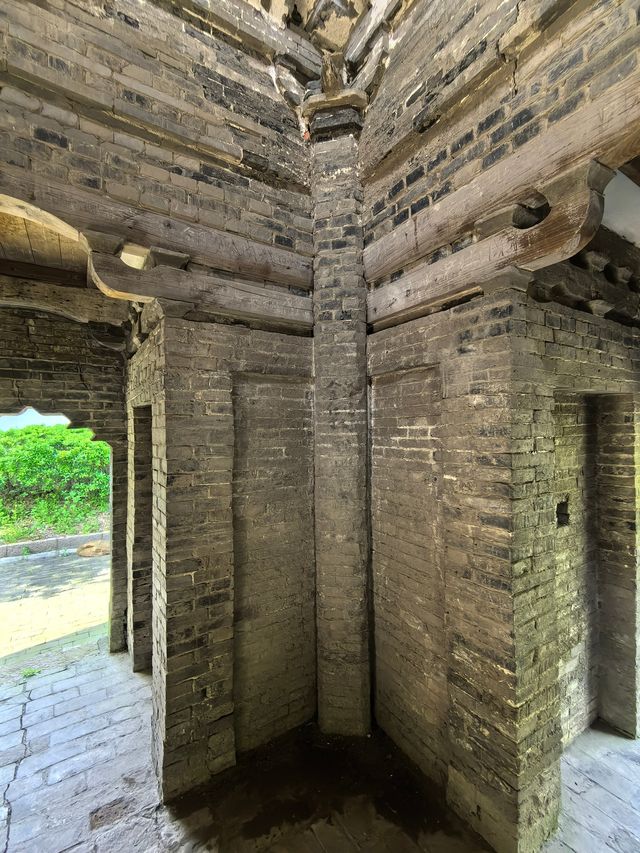 青龍塔