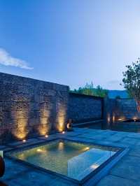 🌟 Lijiang Luxe: Pullman Resort's Cultural Charm 🏞️✨
