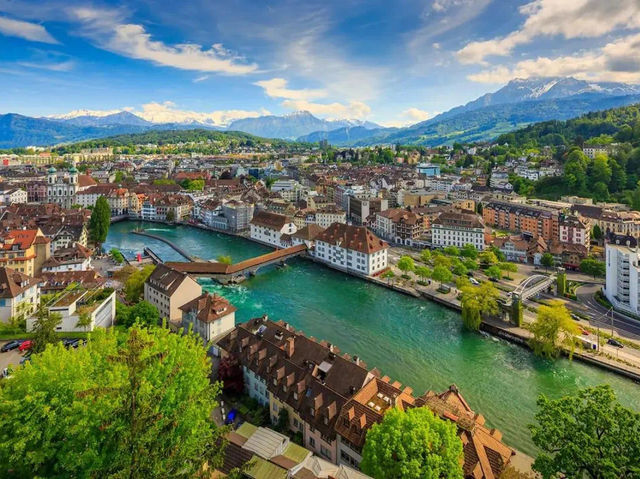 Lucerne, Switzerland: The Bridges of Madison County, the European Town with Mountains and Rivers!