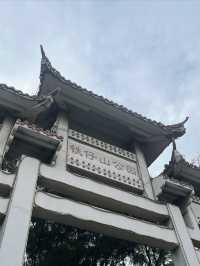深圳寶安｜半小時就可到山頂看到海邊日落