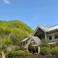 襄陽香水河：七彩瀑布與神秘地下世界的絕美之旅