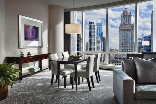 芝加哥網紅打卡地｜特朗普國際大廈酒店。