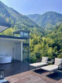 住進山裡大口吸氧。