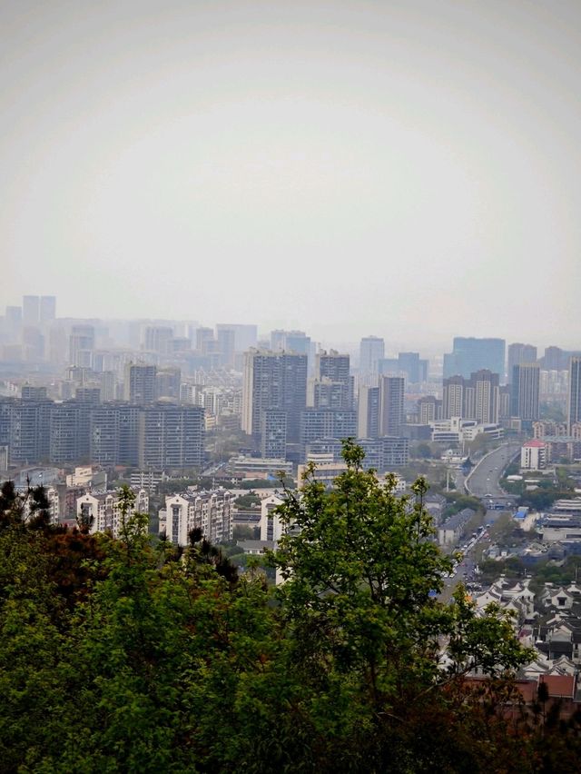 Huishan Ancient Town – Scenic & Historic
