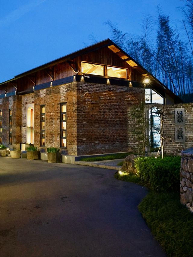逃離喧囂，探索赤壁影途山居嘅奢華之旅