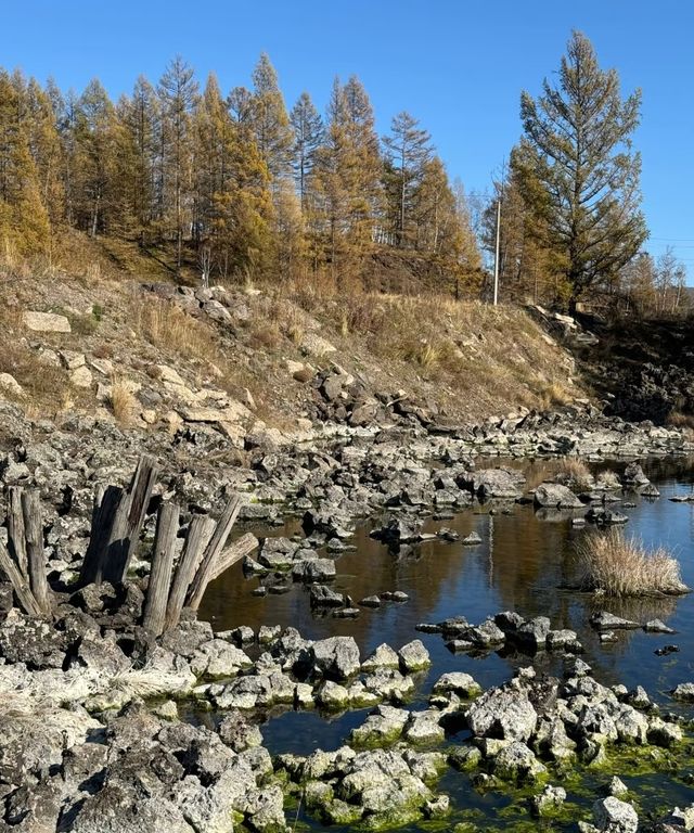 阿爾山，這座隱藏在大興安嶺深處嘅寶藏小城，係畢業旅行嘅絕佳之選。以下係一份詳細嘅阿爾山旅遊攻略：