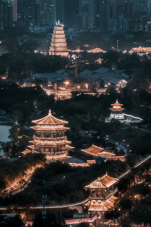 小腳丫踏長安，一齊走進歷史課本
