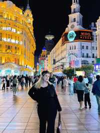 Shanghai never sleeps 