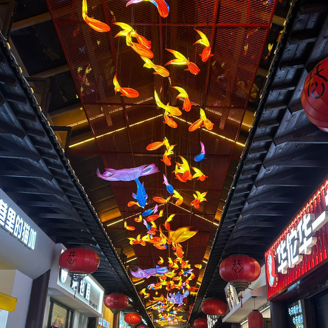 Must Visit Night Market in QinHuangDao - 秦皇小巷!