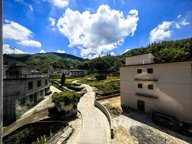 在仰天湖住進山林嘅詩意民宿，將日子過成嚮往嘅生活