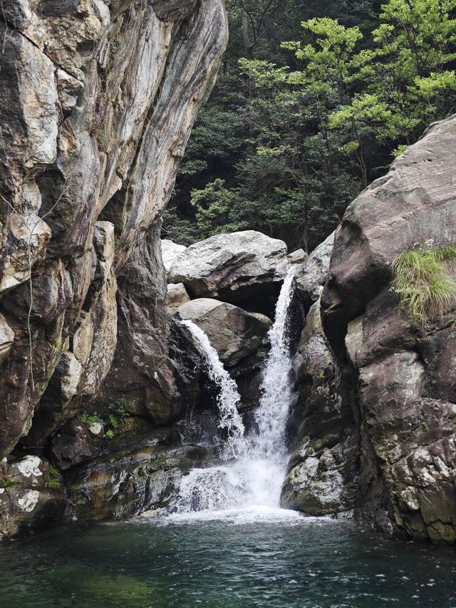 廬山水系頂流！三疊泉瀑布暴走2h攻略！