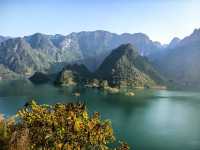 深藏於桂西群山之中的浩坤湖～秋天才是最好的觀賞時節