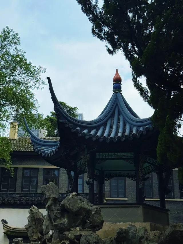 於是我逢人便說南京美