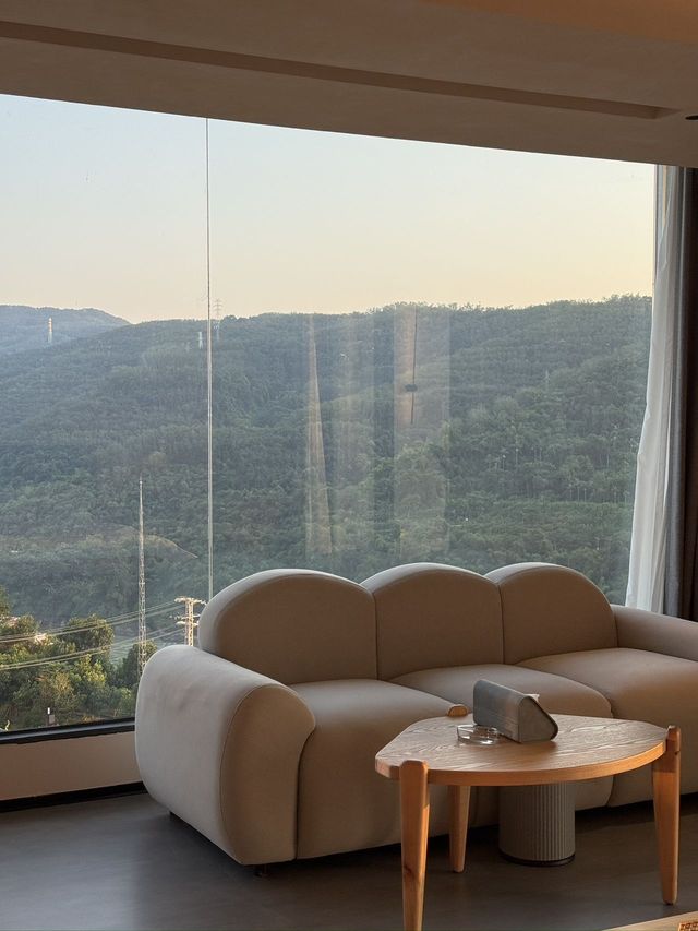 入住告莊旁邊的原始森林懸崖上，欣賞浪漫星空 誰說告莊只有喧鬧夜市？ 轉個彎，1.5公里外 我們找到了