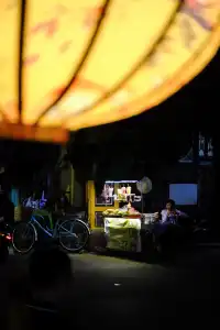 我在會安按下快門，記錄了它溫柔的夜