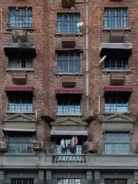 武康大樓-正面和背面