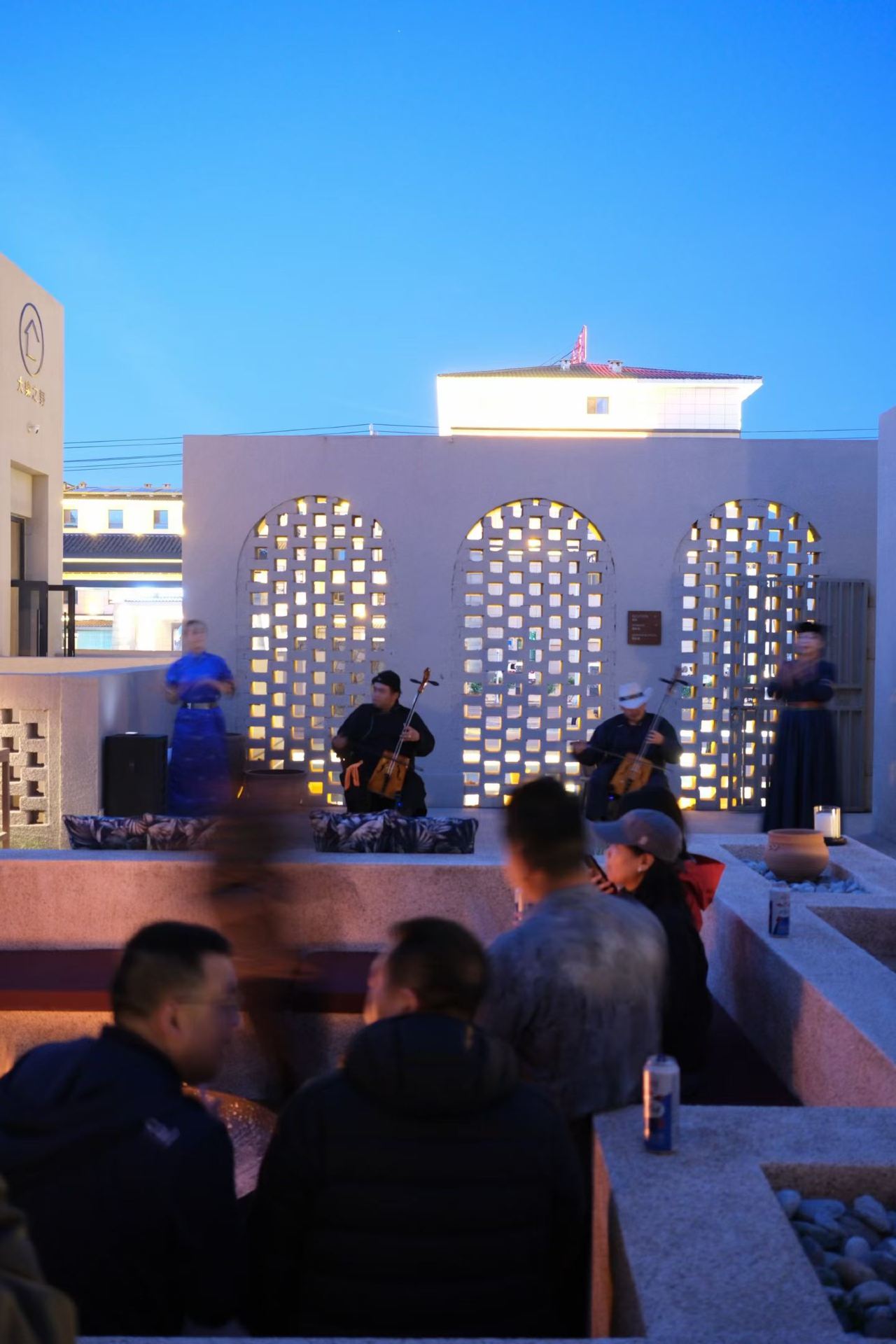Toko Pertama Xinjiang | Kunjungi Bayinbuluke untuk melihat matahari terbenam sembilan matahari