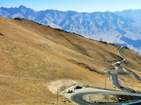 Complete self-driving guide for the Pamir Panlong Ancient Road