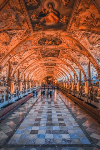 Munich Residenz, the treasury that tells the story of royal splendor