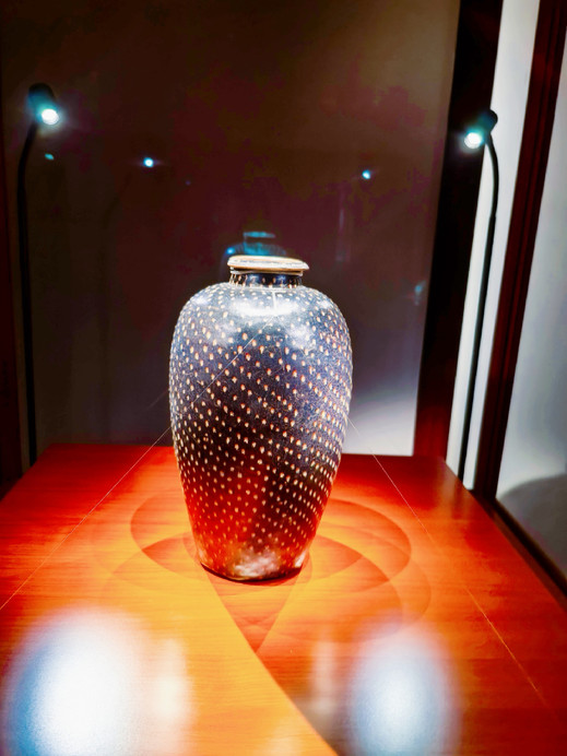 南京市博物館（朝天宮）｜宋・吉州窯の陶磁器の瓶 | Trip.com 南京