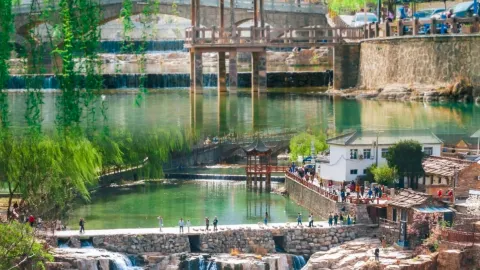 A 3-hour drive into the mountains! This free stone village is known online as the "Little Potala Palace of Taihang" — traveler post in Handan