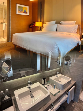 I'll be staying at this hotel whenever I'm in Guangzhou—it's comfortable and affordable! 