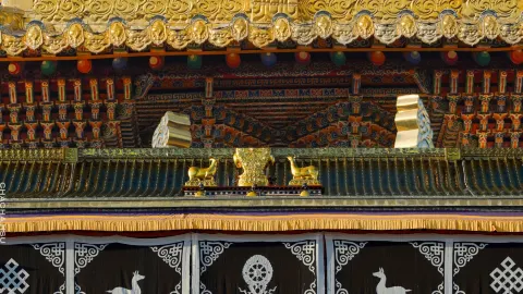 One-Day Guide to Pilgrimage at the Golden Buddha Pavilion — traveler post in Amdo County