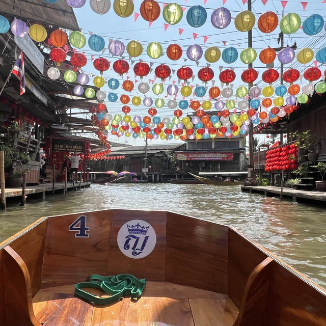 Most famous floating market in Bangkok 