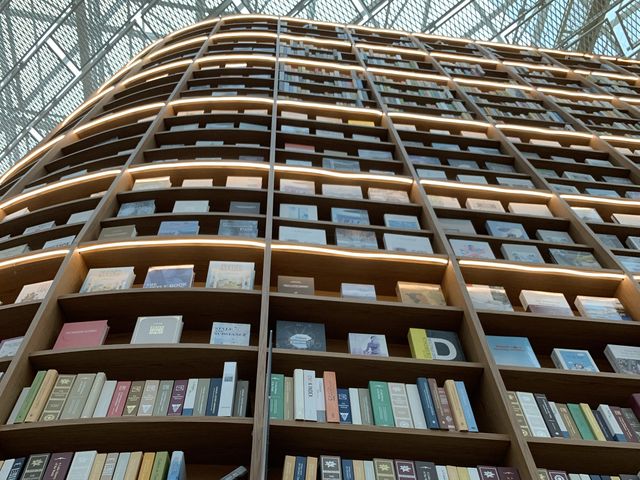 韓国　韓国観光スポット　圧倒されるピョルマダン図書館！