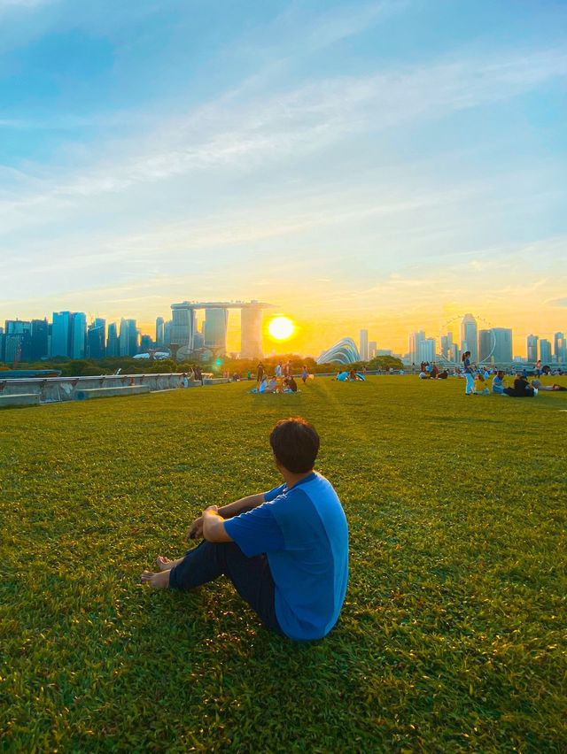 Seeing Singapore From Marina Barrage