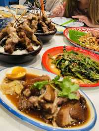 「品嚐泰國鮮香，Baan Phadthai 泰國餐廳美食體驗」