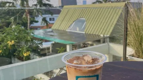 GUSTO COFFE — traveler post in Surabaya