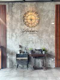 โรงแรม ดิ อาร์เบิร์น แอนด์ บิสโตร 