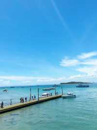 Sunny day in Coral Island (Koh Larn)