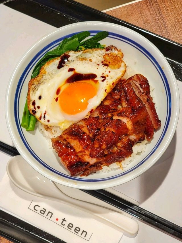蘭桂坊新開港式快靚正快餐店 蘭桂坊新開港式快靚正快餐店