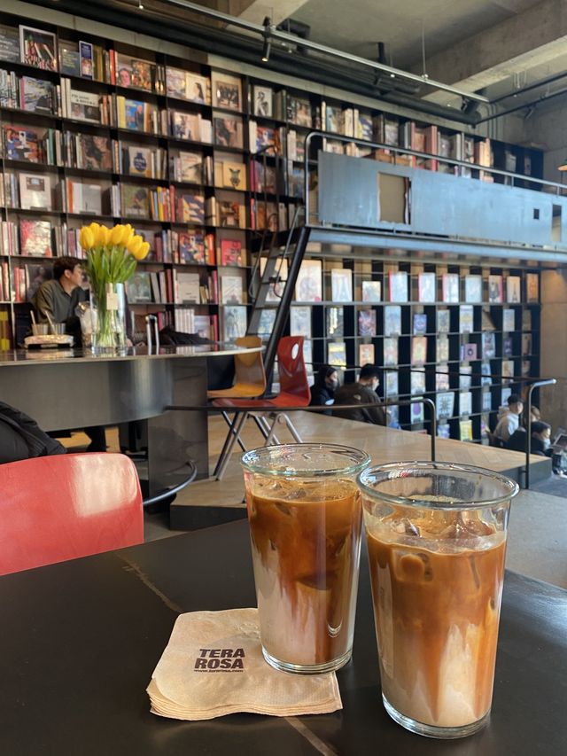 강릉가면 빠질 수 없는 강릉 테라로사☕️🤎